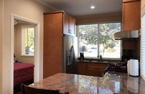West San Jose Maison | Maison mitoyenne haut de gamme 1BR / 1BA au cœur de la Silicon Valley, non-fumeurs uniquement