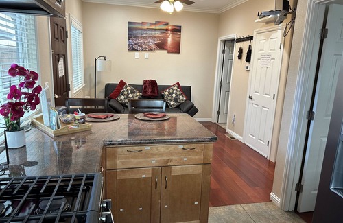 West San Jose Maison | Maison mitoyenne haut de gamme 1BR / 1BA au cœur de la Silicon Valley, non-fumeurs uniquement