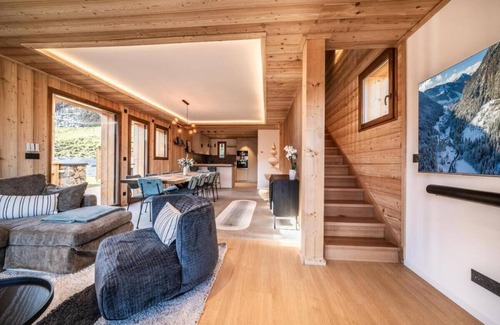 La Cote-d'Arbroz Chalet De Ski | High end Living in Morzine with an exclusive Sauna & Jacuzzi