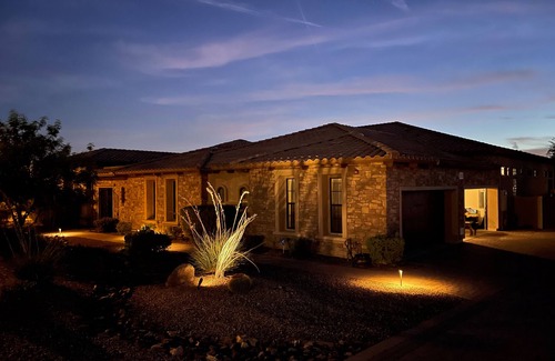 County Island Maison | High End Villa w/Pool, Spa & Putt -Close to Scottsdale and Toto National Forest