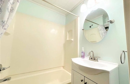 Van Wert Maison | High - Family Neighborhood, Pet Friendly