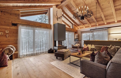 Casola Chalet De Ski | Chalet de grand luxe "K Lodge Mountain" avec vue sur montagne, bain à remous et sauna