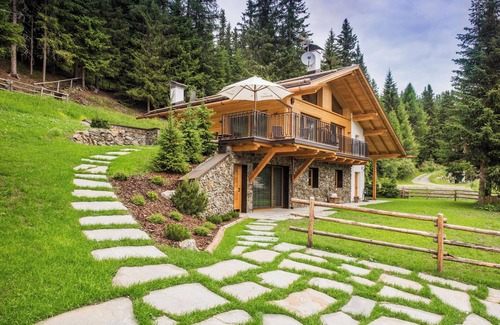 Casola Chalet De Ski | Chalet de grand luxe "K Lodge Mountain" avec vue sur montagne, bain à remous et sauna