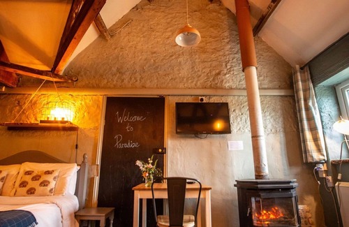 Easterside Autre | High Paradise Farm