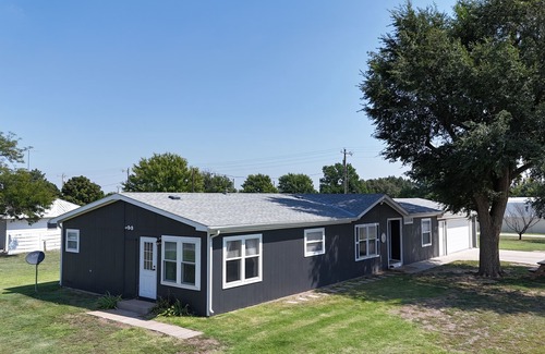 Wa Keeney Maison | High Plains Hideout