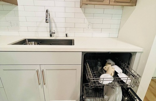 Downtown Sacramento Appartement | High-Rise and Luxury Suite: Cozy + Central