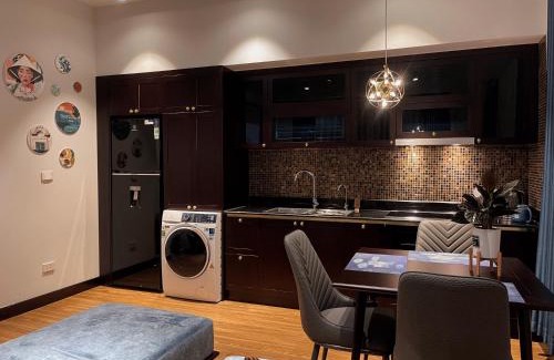 Van Mieu Appartement | High-ser Apt w Greenview, Projector and 2BR incenter - So warmly and spacious