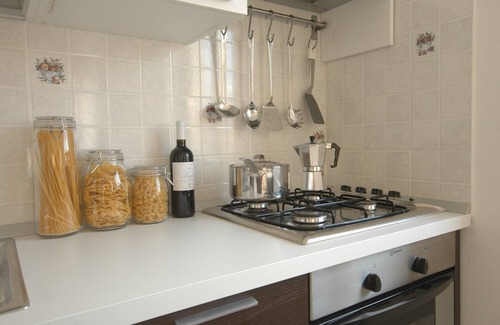 Contrada Difesa II VV Appartement | High-Speed Internet, large roof terrace (& outdoor kitchen), two beds, two bath.