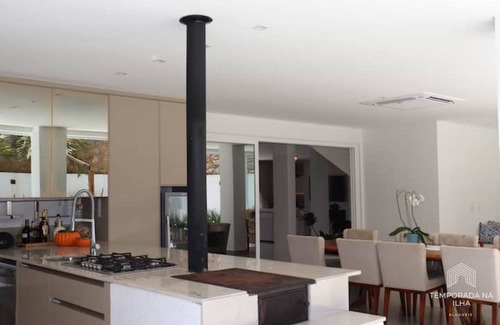 Itacorubi Maison | High standard house with pool - Florianópolis