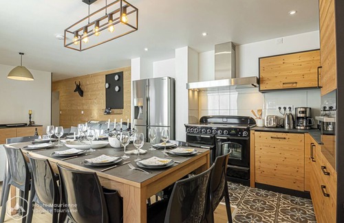 Val Cenis Appartement | Appartement de Haut standing, au coeur du village, à 100m des pistes