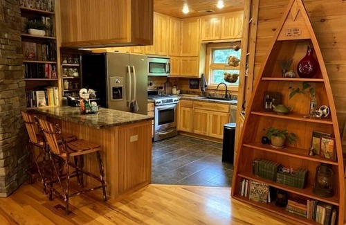 Keene Cabine | Highbridge River Cabin with KY River View & Access