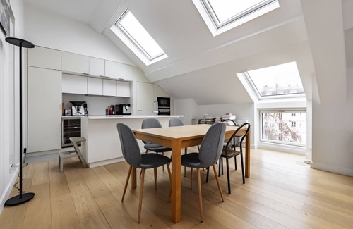 Levallois-Perret Appartement | Higher Calling, by Veeve