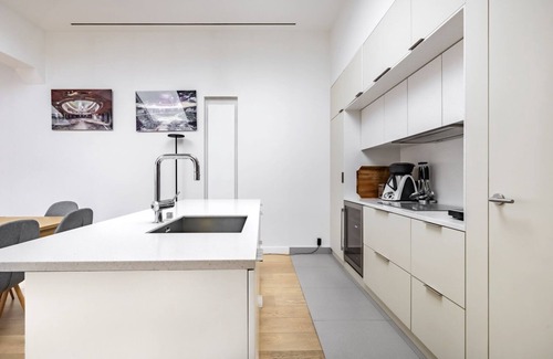 Levallois-Perret Appartement | Higher Calling, by Veeve