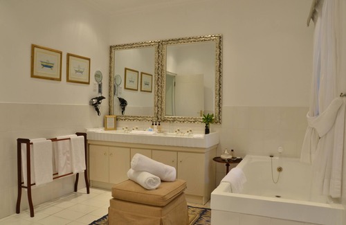 Ligfontein Maison | Highgrove House