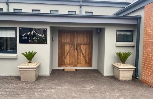 Dullstroom Maison | Highland gate Golf estate Mountain view 780