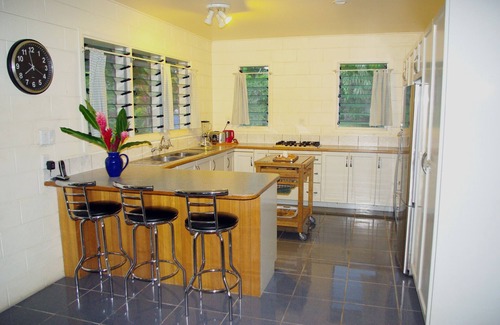 Apia Maison | Highland Hideaway au-dessus d'Apia niché dans votre propre petite vallée privée