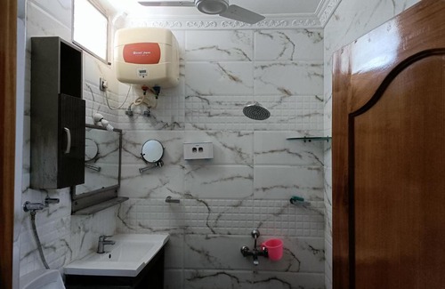 Tirupati Appartement | Highland home stay