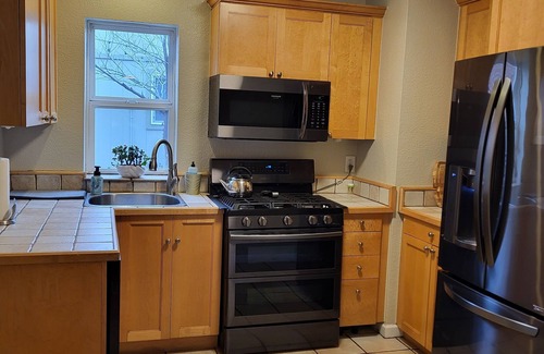 West Highland Maison | Highland Square Cutie-Charming house-walking distance to restaurants/shops