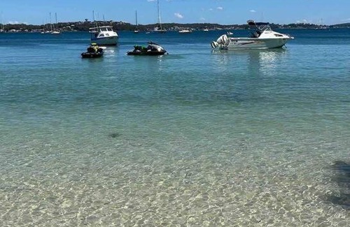 Corlette Appartement | HighTide- luxury apartment, almost on the beach.