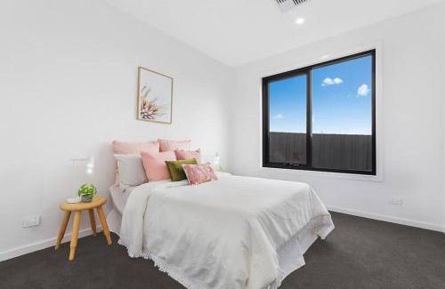 Highton Maison | Highton Haven Spacious & Serene