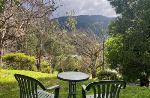 Warburton Cottage | Highview Cottages in Warburton