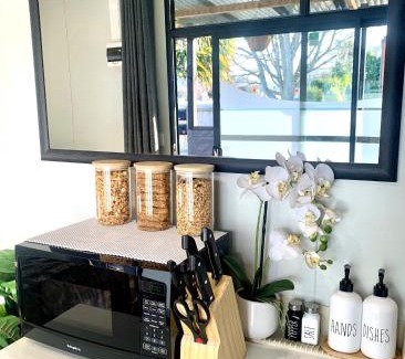 Matamata Maison | Highway to Hobbiton Guesthouse - Matamata Central Location