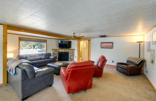 Seeley Lake Maison | Hike, Bike and Boat Cabin with Dock on Seeley Lake!