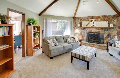 South Weber Maison | Hike, Golf, Ski and More Family Home in South Weber