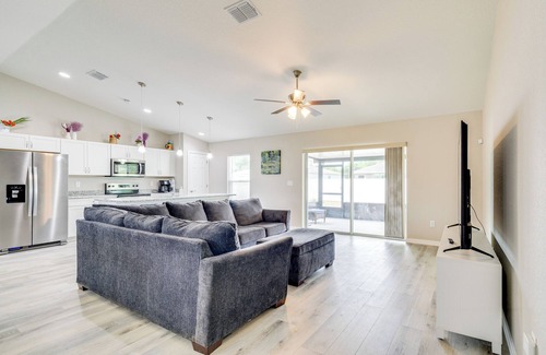 Candler Maison | Hike, Paddle & Explore: Home w/Lanai in Ocala