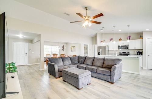 Candler Maison | Hike, Paddle & Explore: Home w/Lanai in Ocala
