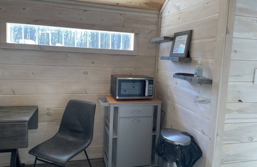 Trenton Cottage | Hiking - Rock Climbing - Mountaintop - Private - Firepit - Chattanooga - Cloudland Canyon -Farmstay