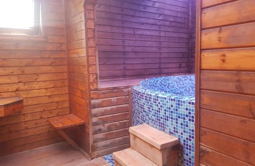Astara Maison | Hiking with Thermal bath relaxation in Astara