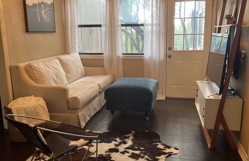 Austin Appartement | Hill country Studio, easy access to Downtown and Airport