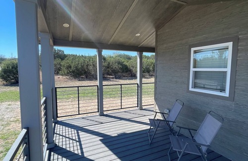 Lampasas Maison | Hill Country Tiny Home- Dog Friendly w/ Gated Yard