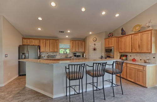 Highland Lake Estates Maison | Hill Country Views! Winter Texans Welcome!