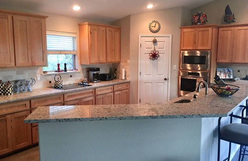 Highland Lake Estates Maison | Hill Country Views! Winter Texans Welcome!