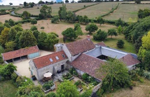 Shapwick Maison | Hill House, Spectacular Rural Home With Hot Tub