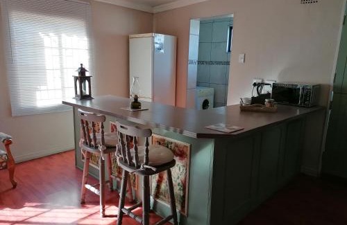 Potchefstroom Lit Et Petit-Déjeuner | Hill Manor Room 2 Self catering unit