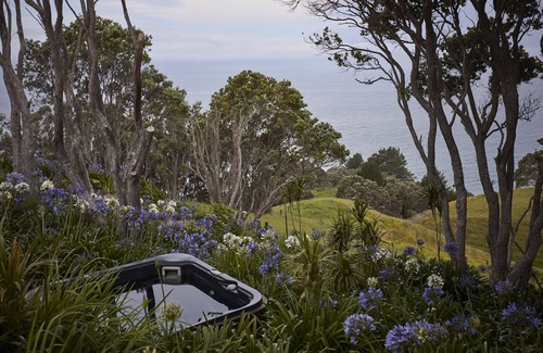 Onemana Maison | HILLBROOK ESTATE WHANGAMATA, NEW ZEALAND