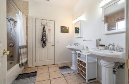 Studio City Maison | Hills of Studio City, your serene home away from Home