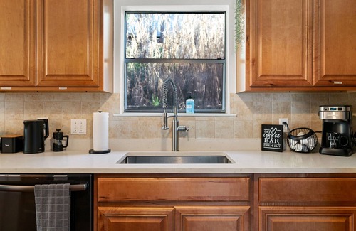 Austin Maison | Hillside 3BR KingClose to DT Domain Q2