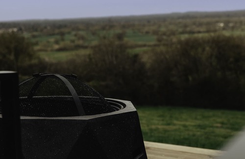 Llanymynech Cabine | Hillside Dome at Laburnum View