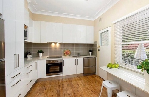 West Pennant Hills Maison | Hillside Haven - 3 bedroom house in a quiet and safe suburb