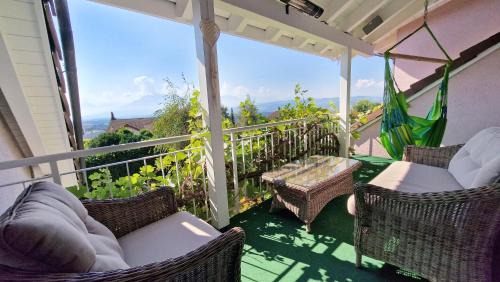 Hildisrieden Maison | Hillside Homestay near Luzern by Menbergs Harmony Homestay