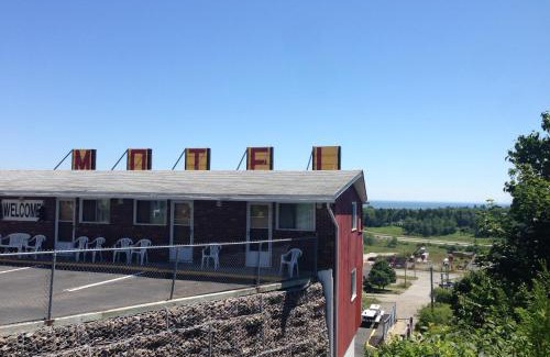 Saint John Hôtel | Hillside Motel