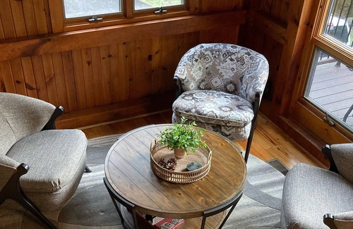 Geneseo Cabine | Hillside Timber Cabin - wooded area, close to Conesus Lake