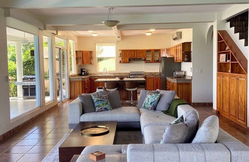 Playa Hermosa Maison | Hillside Treasure 4 BR 3.5 Bath Amazing Views of Playa Hermosa