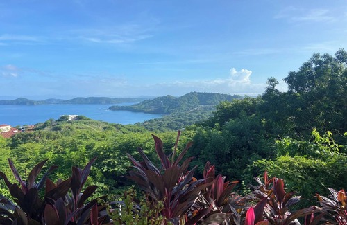 Playa Hermosa Maison | Hillside Treasure 4 BR 3.5 Bath Amazing Views of Playa Hermosa