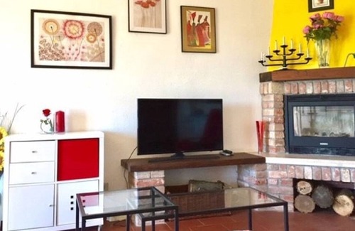 Castelnuovo Belbo Villa | Hillside Villa avec vue fantastique sur la campagne Région de Nizza Monferrato
