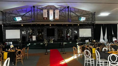 Mkhuhlu Appartement | Hilltop Assembly Conference Center
